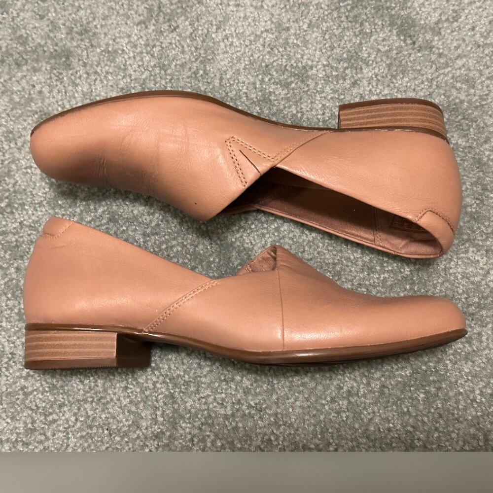 Clarks Tan/Brown Leather Flat Loafers, Size 7.5